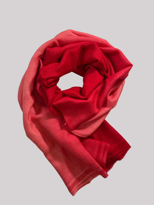 Finest Cashmere Stole - Scarlet Ombre