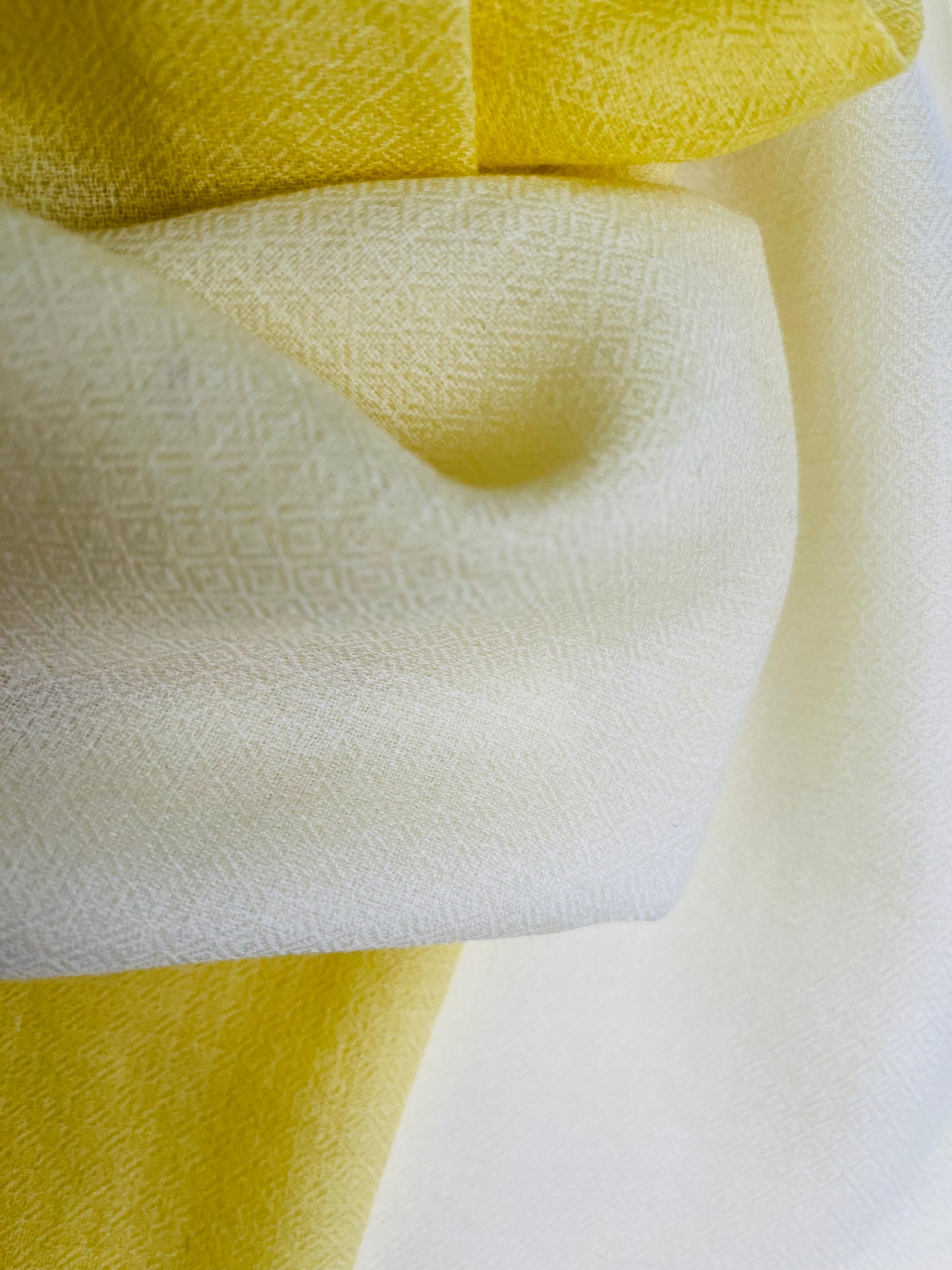 Finest Cashmere Stole  - Citrus Meringue Ombre